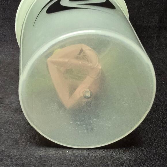 G Fuel Glow In The Dark Shaker Cup 16 oz Mixer Sport Bottle Limited Edition - Picture 9 of 15